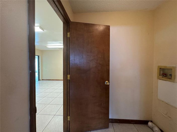 Image No.37-4 Bed House for sale