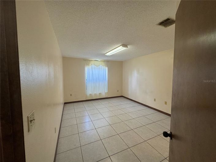 Image No.39-4 Bed House for sale