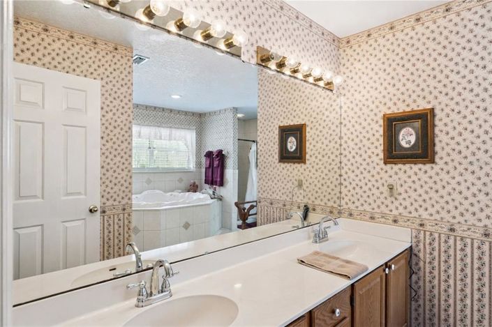 Image No.27-4 Bed House for sale