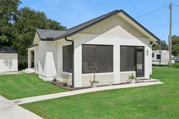 Image No.19-3 Bed House for sale