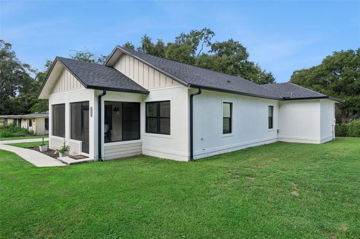 Image No.20-3 Bed House for sale