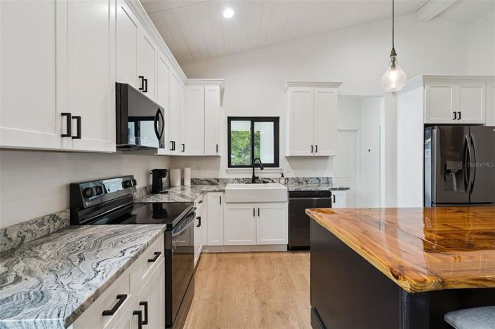 Image No.4-3 Bed House for sale