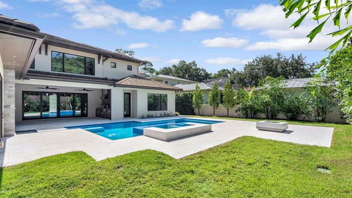 Image No.45-5 Bed House for sale