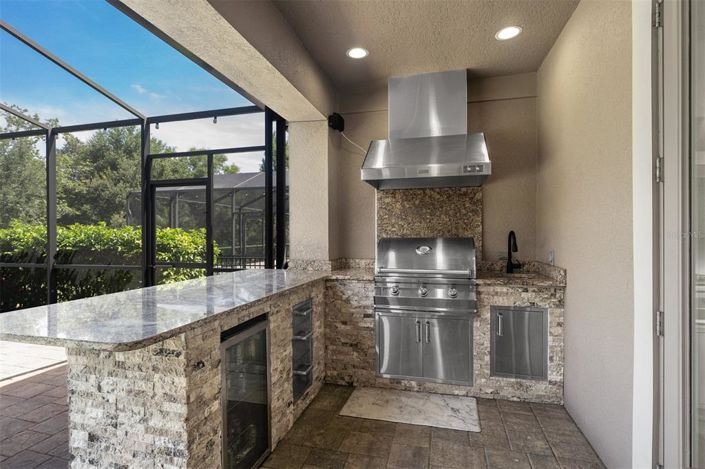 Image No.15-6 Bed House for sale