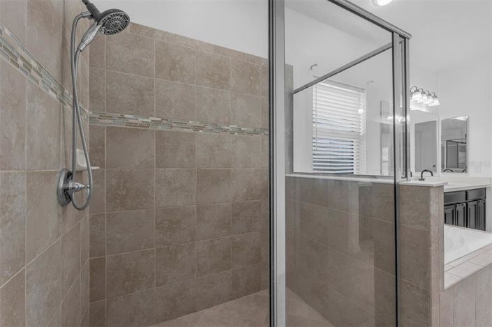 Image No.39-6 Bed House for sale