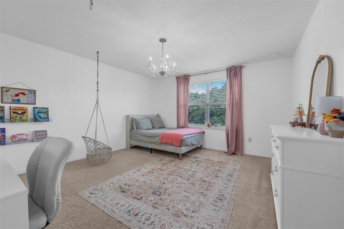 Image No.56-6 Bed House for sale