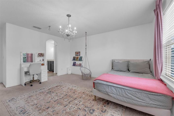 Image No.57-6 Bed House for sale