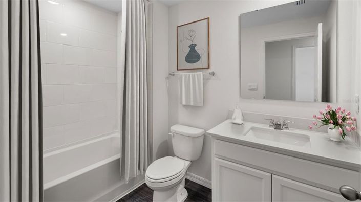Image No.8-3 Bed Townhouse for sale