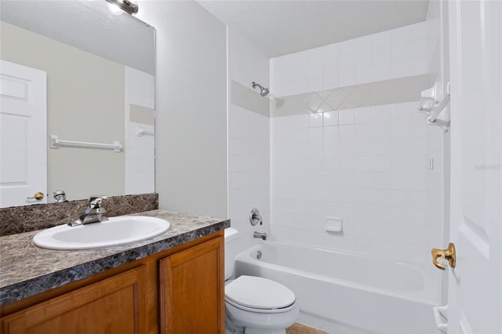 Image No.17-3 Bed House for sale