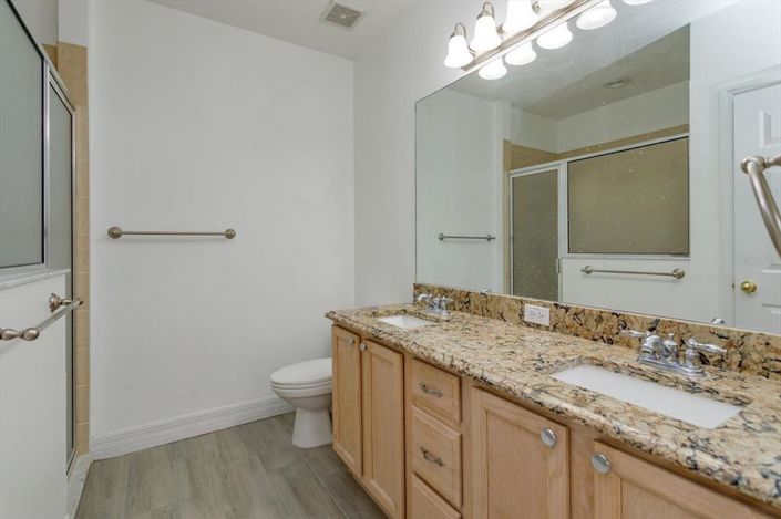 Image No.17-2 Bed House for sale