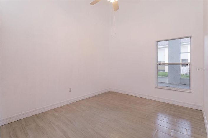 Image No.19-2 Bed House for sale