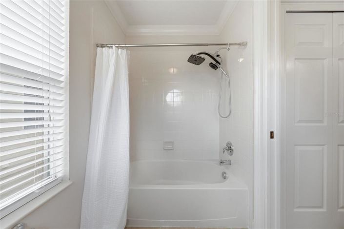 Image No.25-4 Bed House for sale