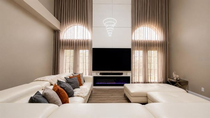 Image No.10-4 Bed House for sale