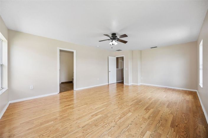 Image No.32-4 Bed House for sale