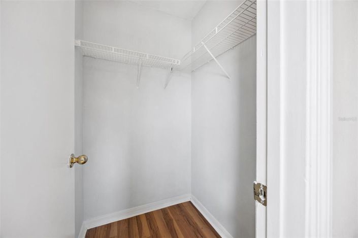 Image No.41-4 Bed House for sale