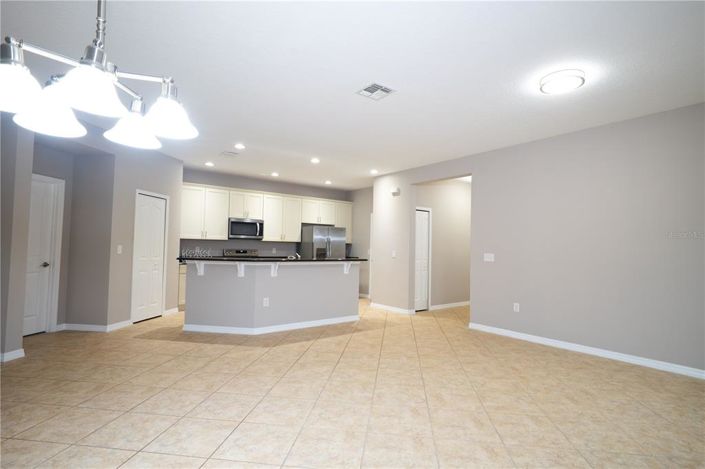 Image No.10-3 Bed House for sale