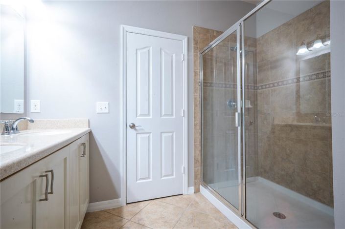 Image No.19-3 Bed House for sale