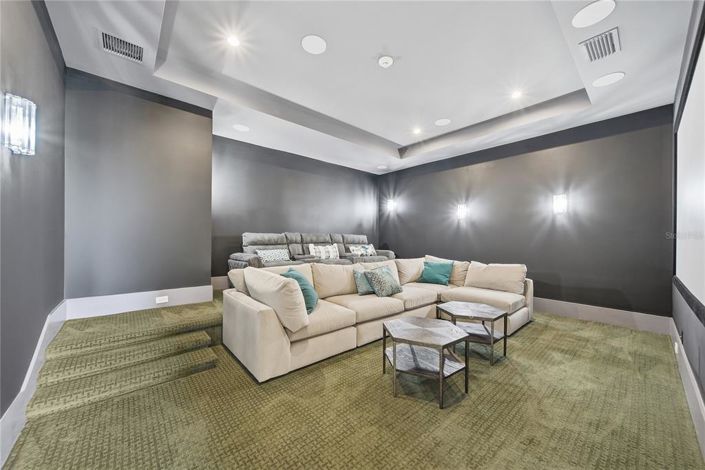 Image No.27-7 Bed House for sale