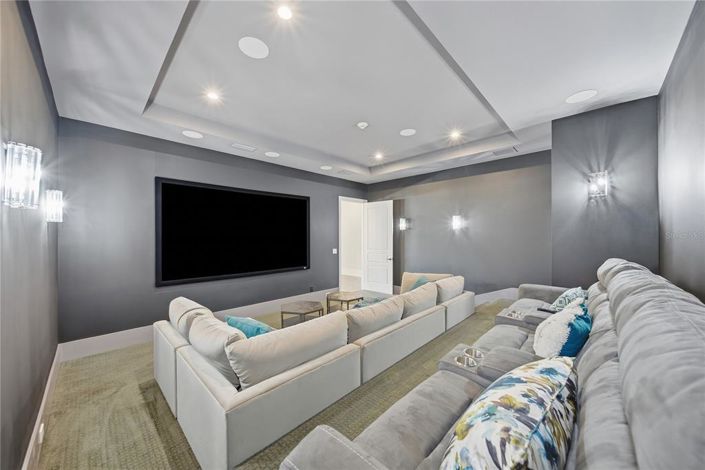 Image No.28-7 Bed House for sale