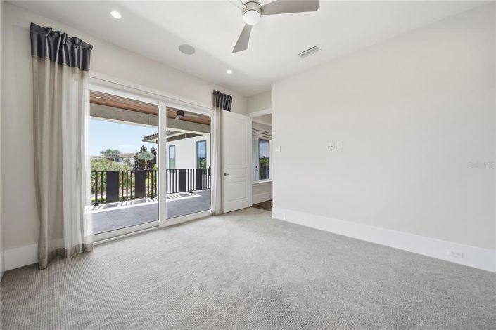 Image No.36-7 Bed House for sale