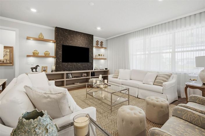 Image No.15-6 Bed House for sale