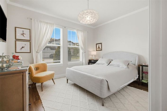 Image No.29-6 Bed House for sale