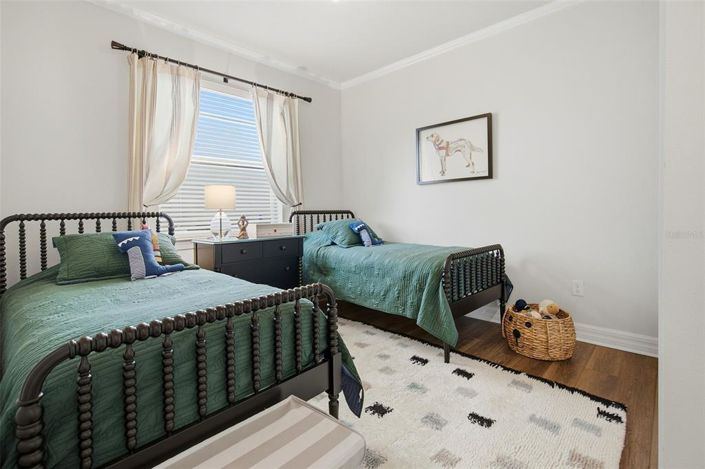 Image No.32-6 Bed House for sale