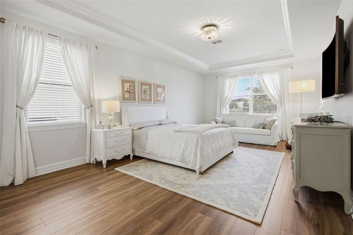 Image No.40-6 Bed House for sale