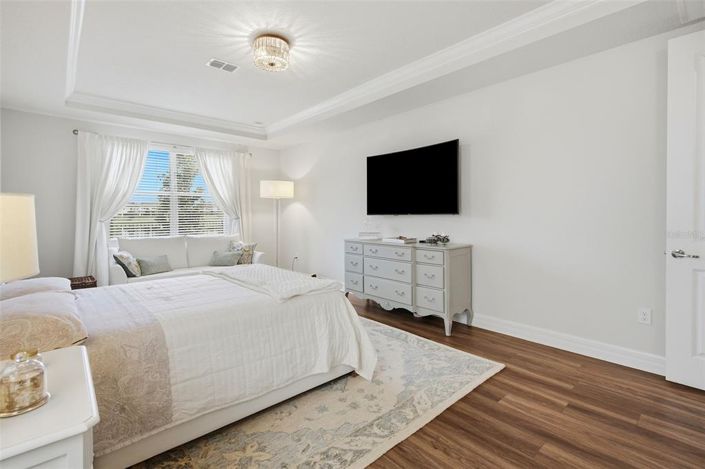 Image No.41-6 Bed House for sale