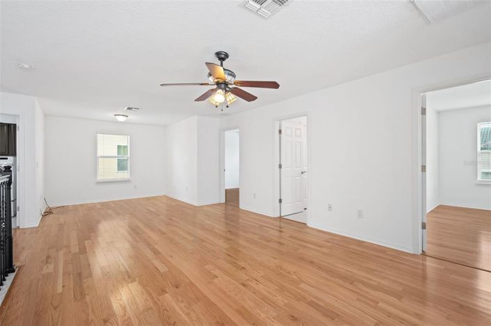 Image No.25-5 Bed House for sale