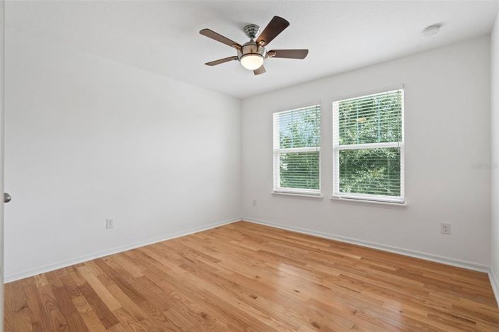 Image No.36-5 Bed House for sale