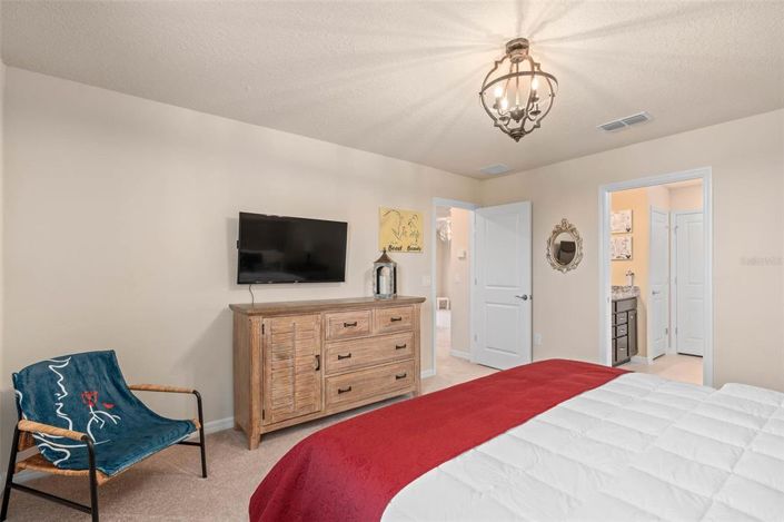 Image No.43-5 Bed House for sale