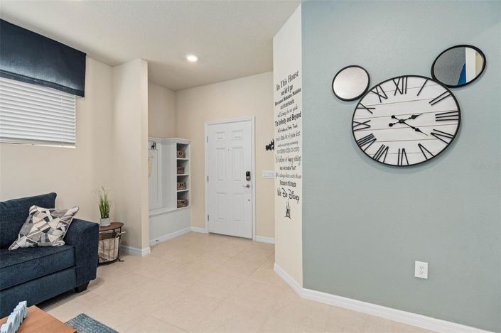 Image No.9-5 Bed House for sale