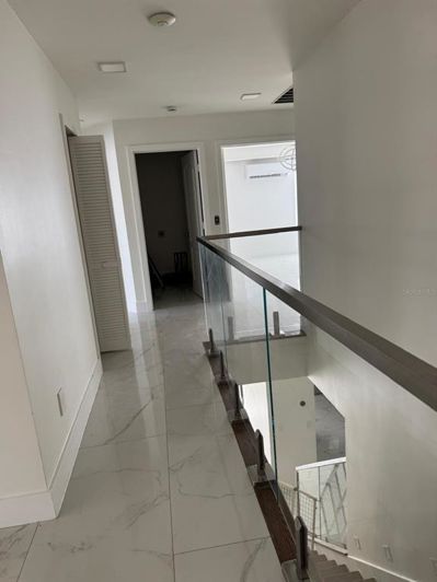 Image No.13-5 Bed House for sale