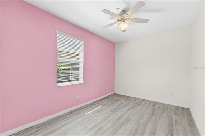 Image No.14-3 Bed House for sale
