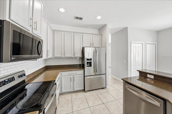 Image No.8-3 Bed House for sale