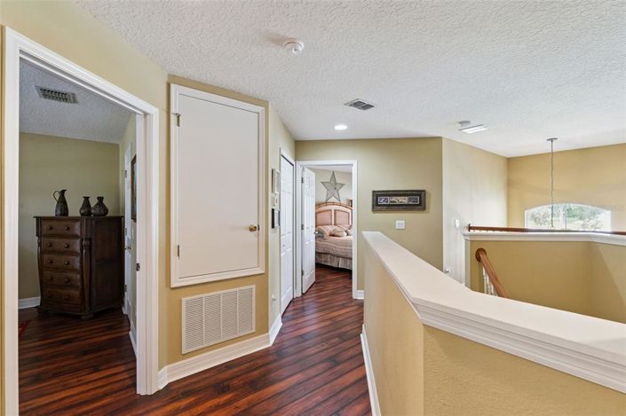 Image No.30-5 Bed House for sale
