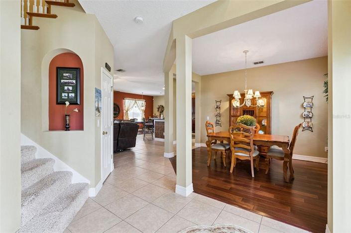 Image No.7-5 Bed House for sale