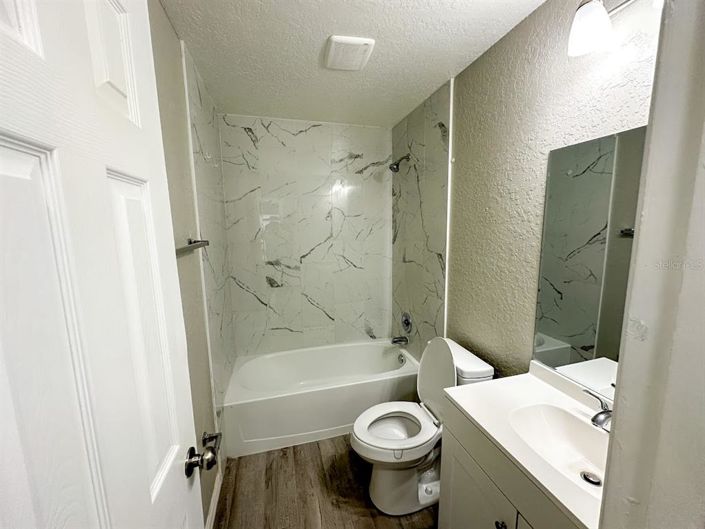 Image No.15-3 Bed House for sale