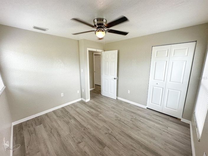 Image No.19-3 Bed House for sale