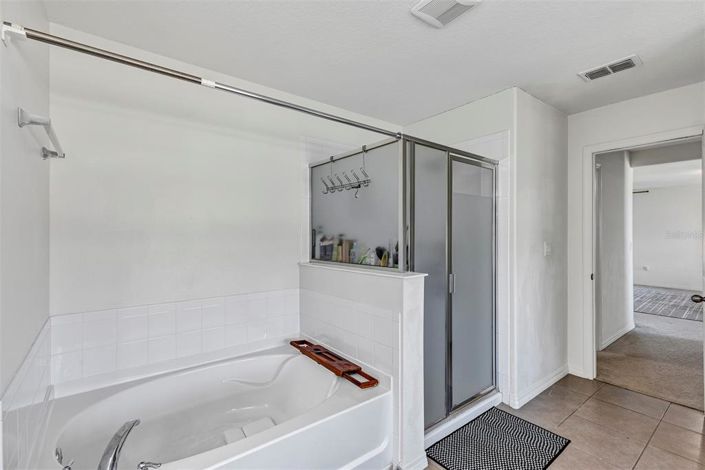 Image No.28-6 Bed House for sale