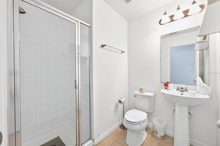Image No.18-4 Bed Townhouse for sale