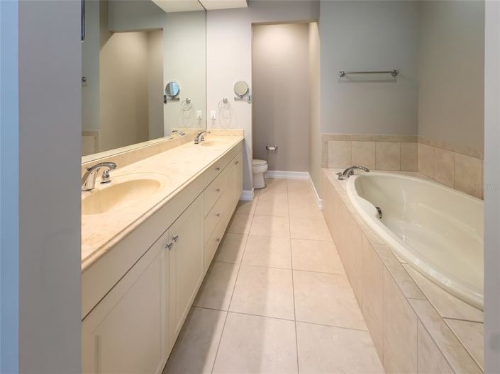 Image No.19-2 Bed Apartment for sale