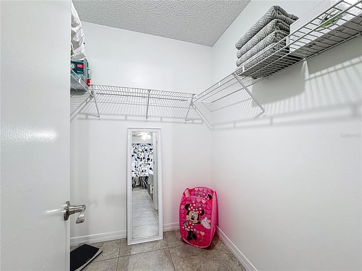 Image No.18-2 Bed House for sale