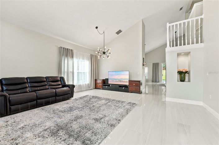 Image No.16-4 Bed House for sale