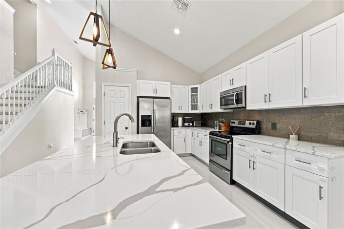 Image No.7-4 Bed House for sale