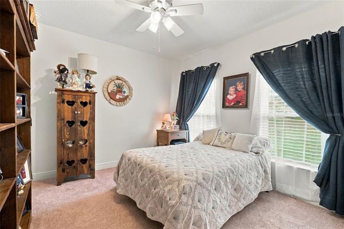 Image No.35-4 Bed House for sale
