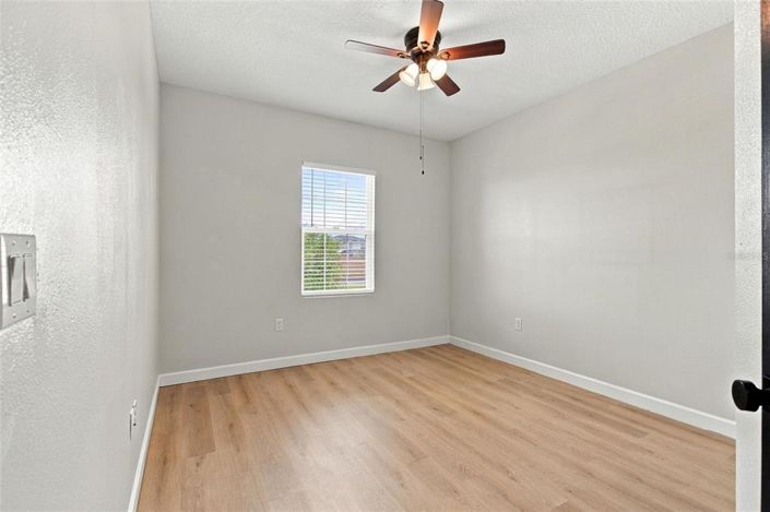 Image No.25-4 Bed House for sale