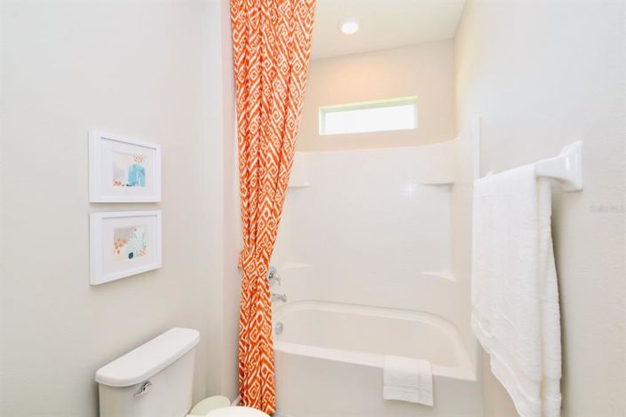 Image No.40-15 Bed House for sale