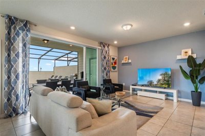 fa005713-122